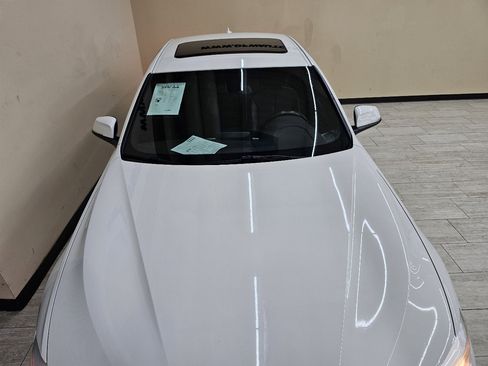 Used 2015 BMW 320i Sedan image 4