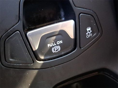 Used 2021 Jeep Renegade Latitude image 26