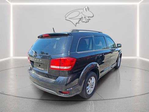 Used 2019 Dodge Journey SE FWD image 7