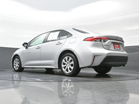 Used 2024 Toyota Corolla LE FWD image 28