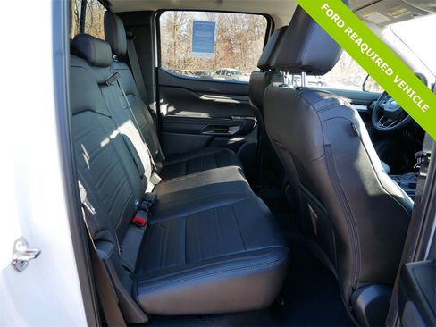 Used 2025 Ford Ranger Lariat w/ FX4 Off-Road Package image 9