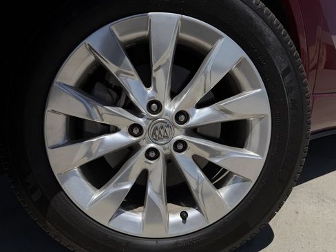 Used 2017 Buick Envision Essence FWD image 9