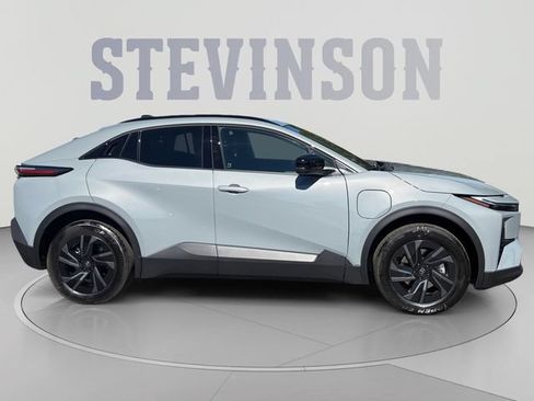 Certified 2026 Toyota C-HR AWD/4WD image 6