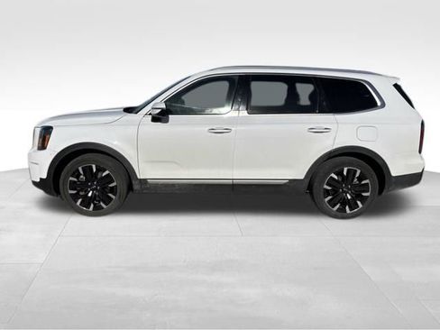 Used 2024 Kia Telluride SX Prestige w/ Towing Package AWD/4WD image 2