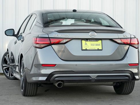 Used 2023 Nissan Sentra SR w/ SR Premium Package FWD image 5