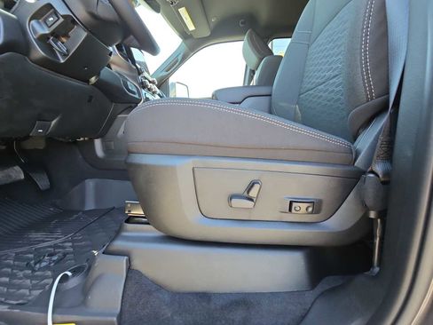 New 2025 RAM 2500 Big Horn image 14