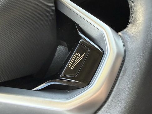 Used 2023 Volkswagen Atlas SEL R-Line image 15