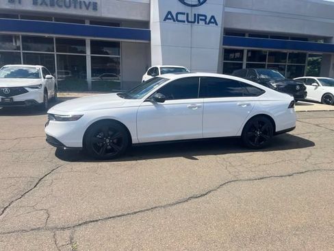 Used 2025 Honda Accord Sport image 36