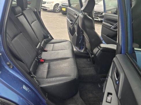 Used 2018 Subaru Forester 2.5i Touring AWD/4WD image 13