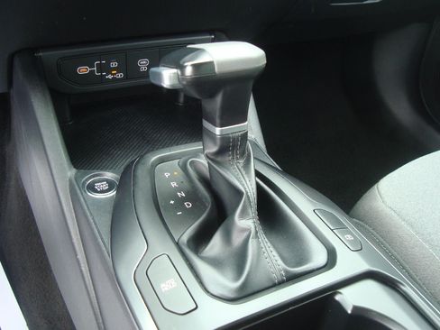 Used 2025 Kia K4 FWD image 15