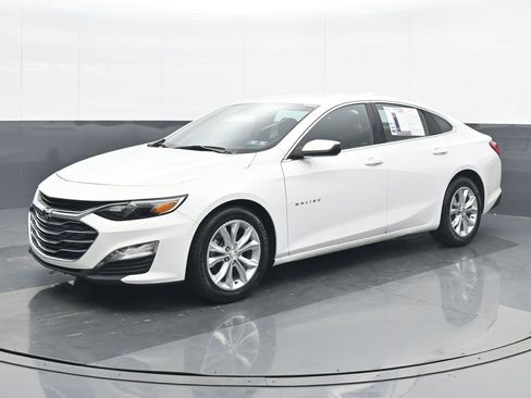 Used 2023 Chevrolet Malibu LT image 2