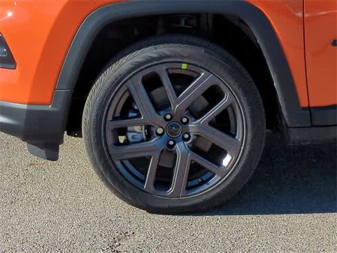 New 2026 Jeep Compass Limited image 14