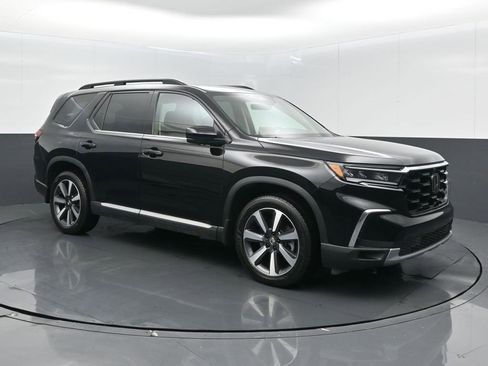 Certified 2023 Honda Pilot Elite image 1