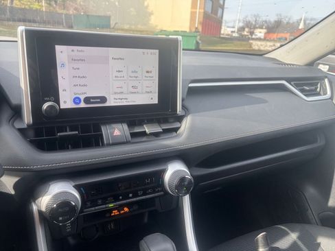 Used 2025 Toyota RAV4 LE image 33