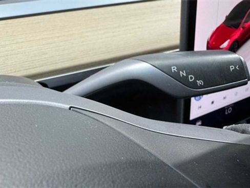 Used 2023 Tesla Model Y Long Range image 27