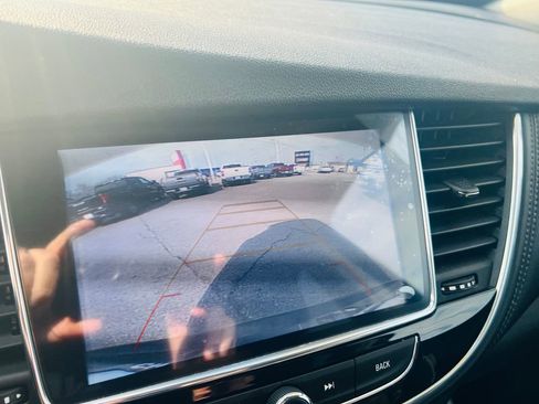 Used 2020 Buick Encore Preferred image 25