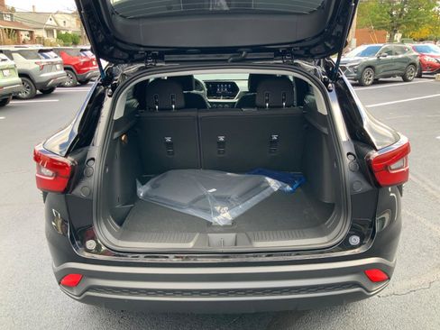 New 2026 Chevrolet Trax LS w/ LS Convenience Package image 28