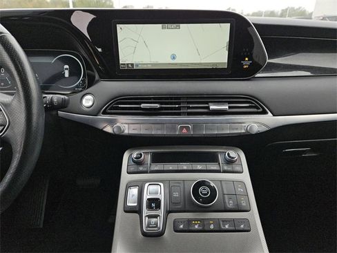 Used 2021 Hyundai Palisade Calligraphy image 11
