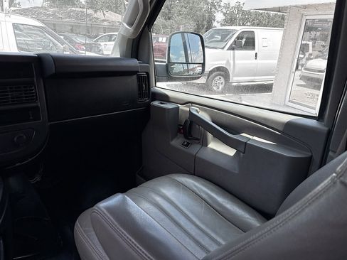Used 2017 Chevrolet Express 2500 LS image 19