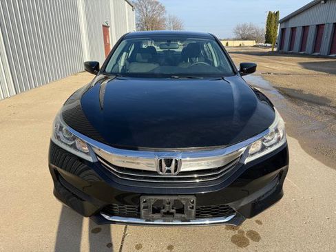 Used 2016 Honda Accord LX image 4