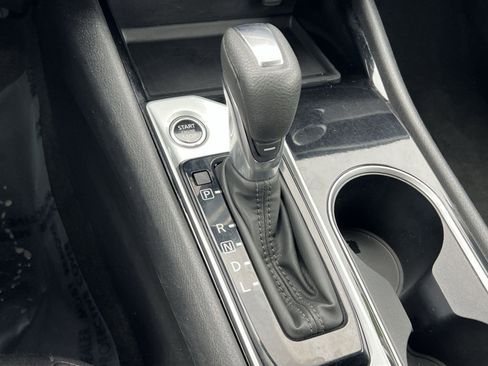 Used 2024 Nissan Altima 2.5 SV image 20
