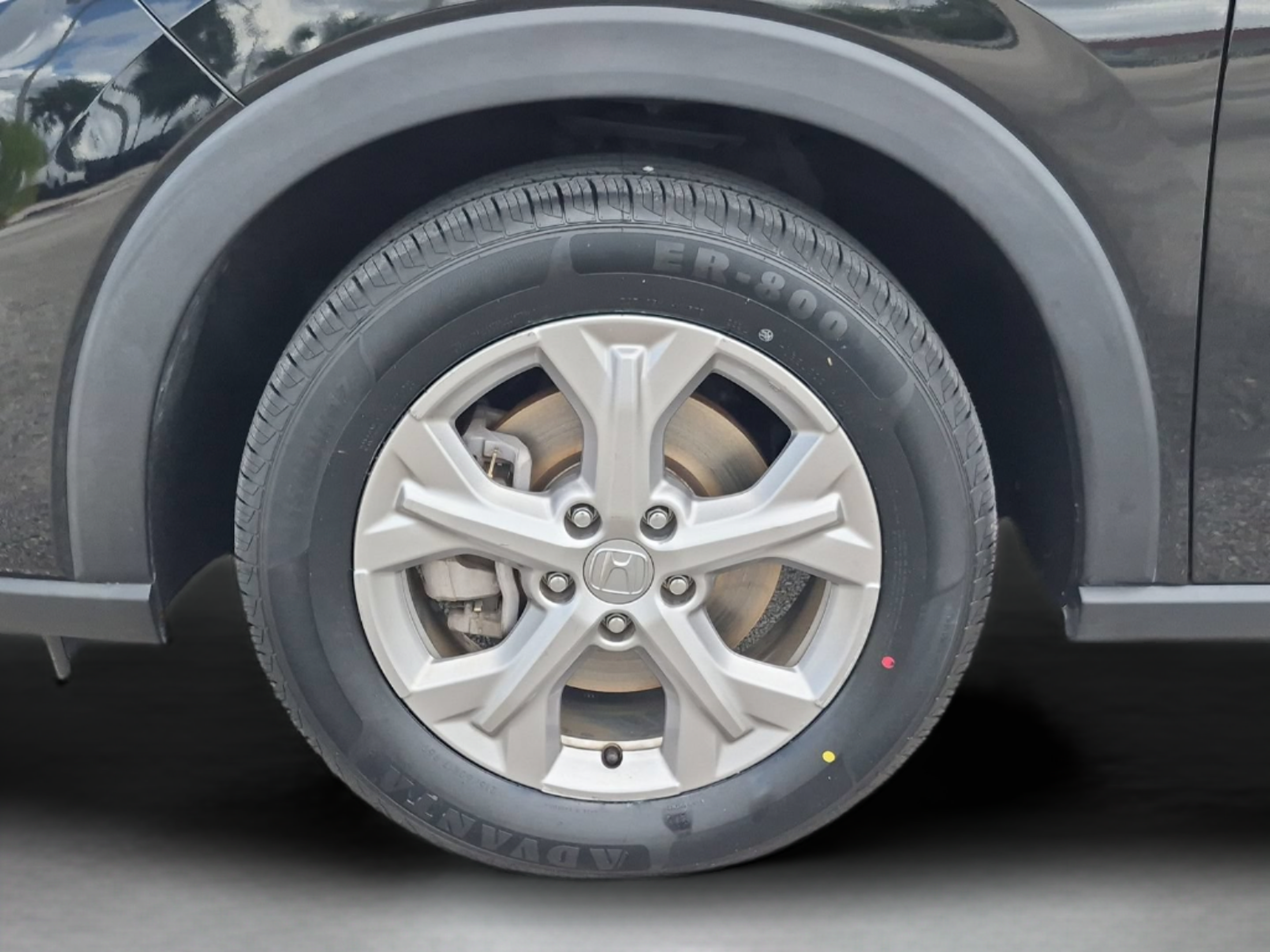 Certified 2025 Honda HR-V LX image 30