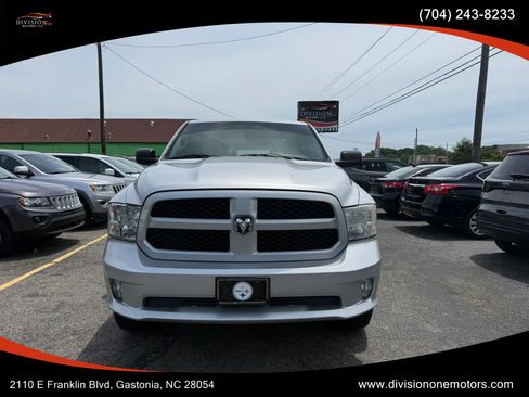 Used 2015 RAM 1500 Express AWD/4WD image 3