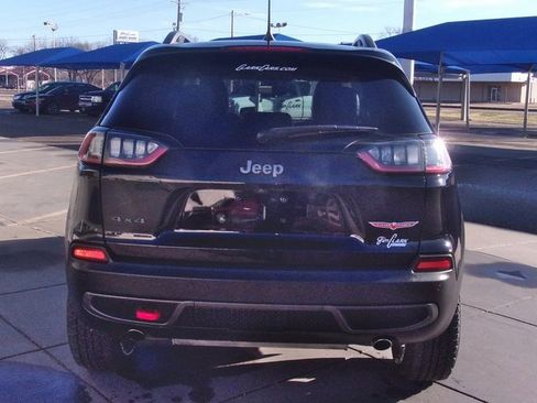 Used 2021 Jeep Cherokee Trailhawk w/ Premium Leather Package image 12