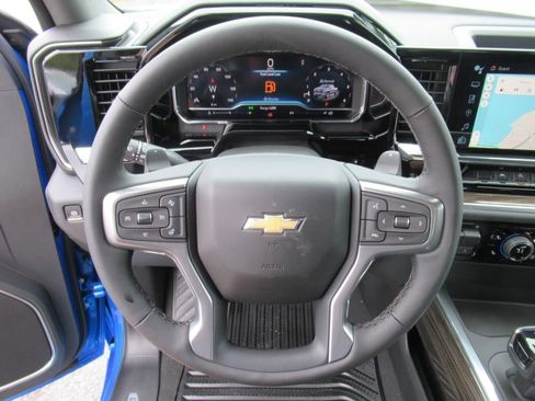 New 2025 Chevrolet Silverado 1500 LT image 18