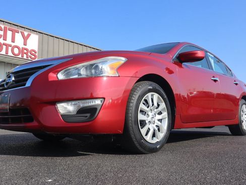 Used 2013 Nissan Altima 2.5 S image 16