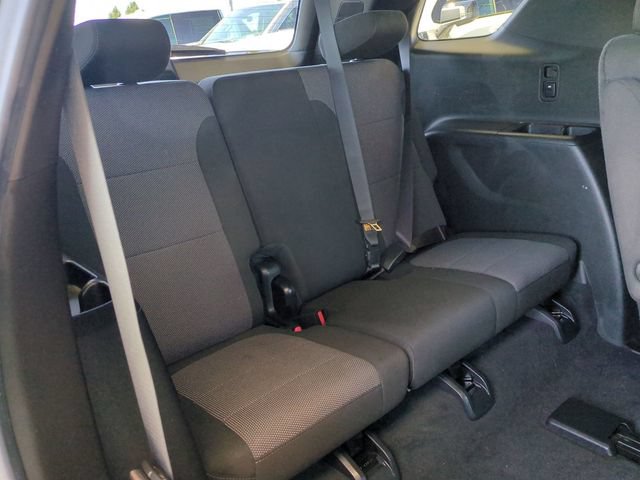 Used 2023 Chevrolet Traverse LT w/ LPO, Cargo Package FWD image 32