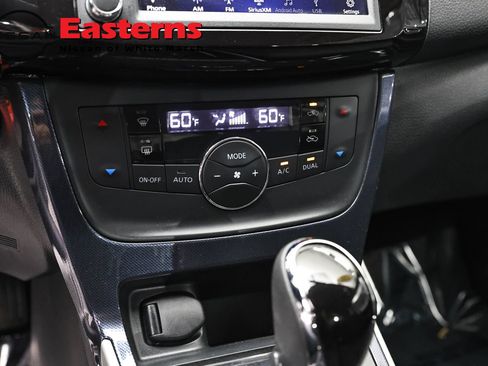 Used 2019 Nissan Sentra SR FWD image 19
