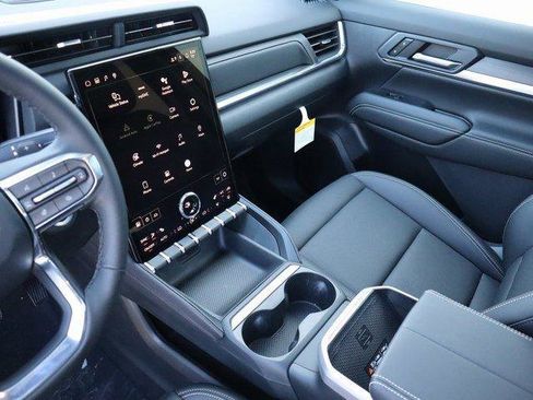 New 2026 GMC Terrain Elevation w/ Elevation Premium Package image 28