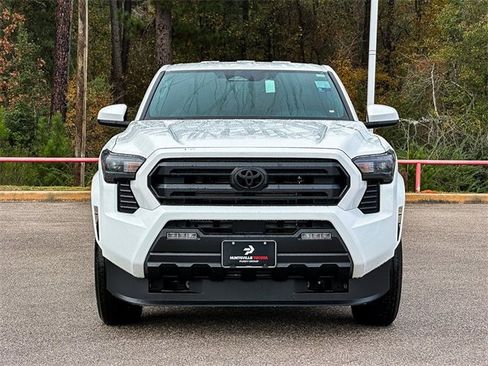 New 2026 Toyota Tacoma SR5 image 3