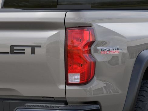 New 2026 Chevrolet Colorado Trail Boss AWD/4WD image 17