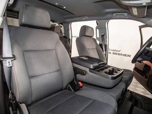 Used 2018 Chevrolet Silverado 1500 LT w/ All Star Edition AWD/4WD image 46
