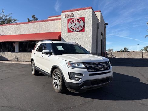 Used 2017 Ford Explorer Limited w/ Equipment Group 301A image 2