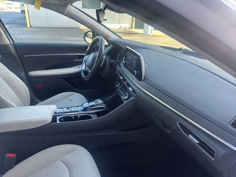 Used 2021 Hyundai Sonata SEL image 16