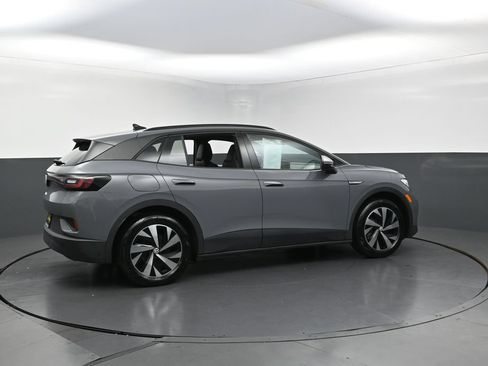 Used 2024 Volkswagen ID.4 Pro RWD image 32