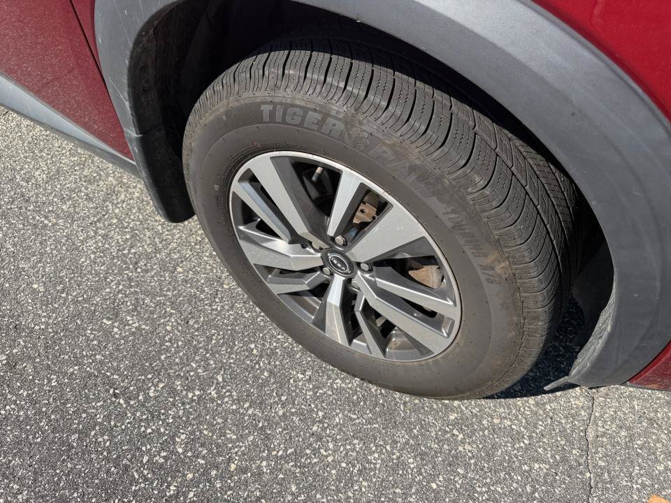 Used 2022 Nissan Pathfinder SL AWD/4WD image 25