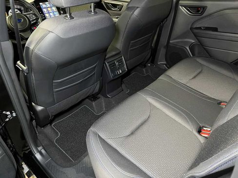 Used 2025 Subaru Forester Premium image 19