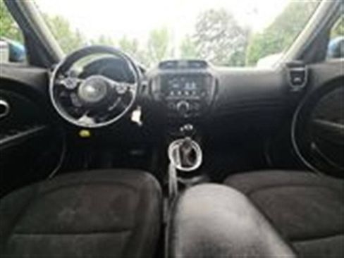 Used 2018 Kia Soul + FWD image 7