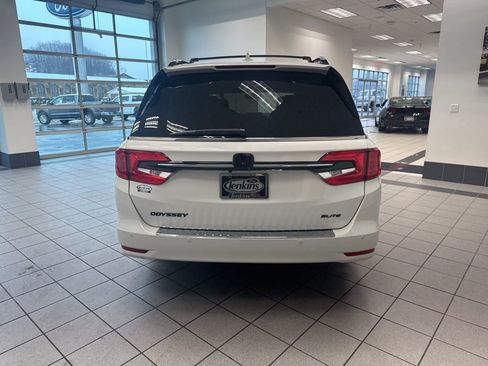 Used 2023 Honda Odyssey Elite image 16