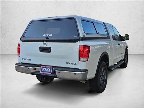 Used 2015 Nissan Titan SV w/ SV Value Truck Package AWD/4WD image 7