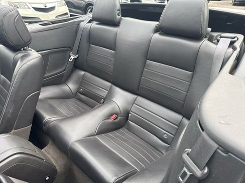 Used 2013 Ford Mustang Premium RWD image 11