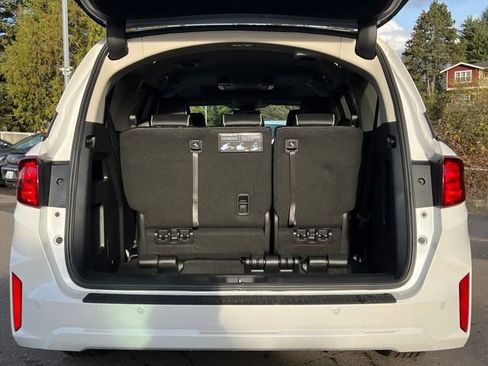 New 2026 Honda Odyssey Touring image 13