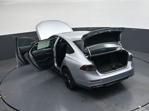 Used 2023 Honda Accord Sport image 40