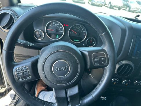 Used 2015 Jeep Wrangler Sport w/ Quick Order Package 23S AWD/4WD image 8