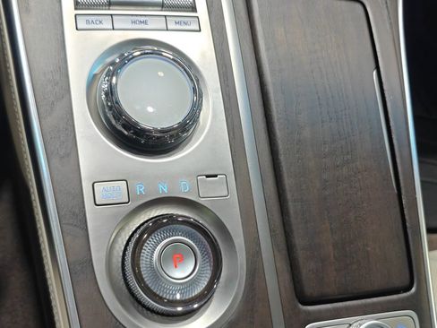 Used 2023 Genesis GV80 3.5T Advanced + image 10