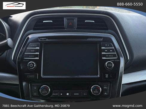 Used 2017 Nissan Maxima 3.5 SV FWD image 32